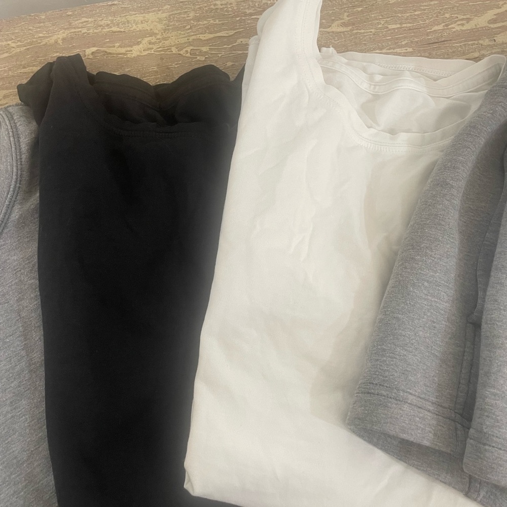 Lululemon tanks